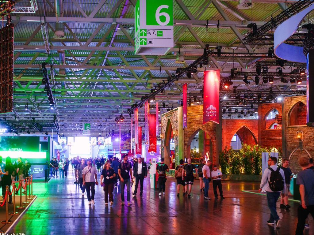 ការយល់ដឹងអំពីវប្បធម៌ព្រឹត្តិការណ៍ស្លុត