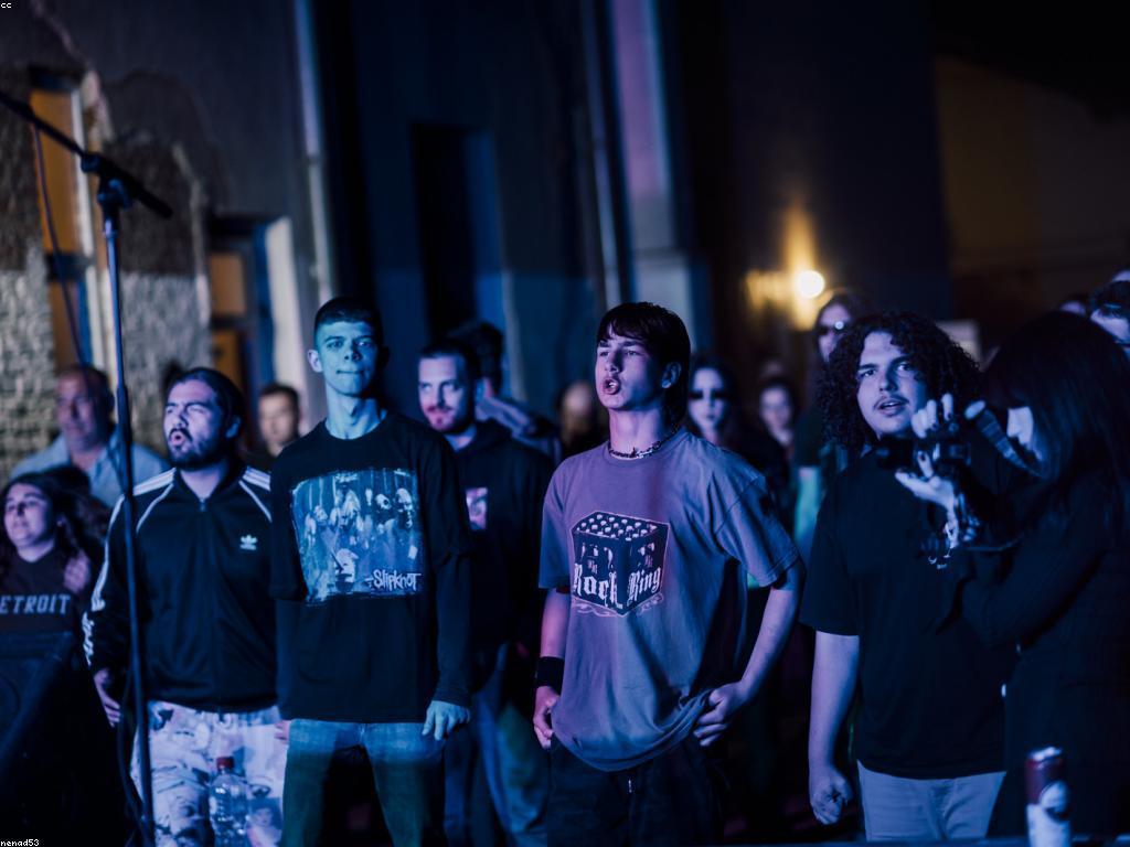 ការស្រាវជ្រាវនៅក្នុងក្បាច់ស្លុត: វិធីសាស្ត្រ និងសិល្បៈ